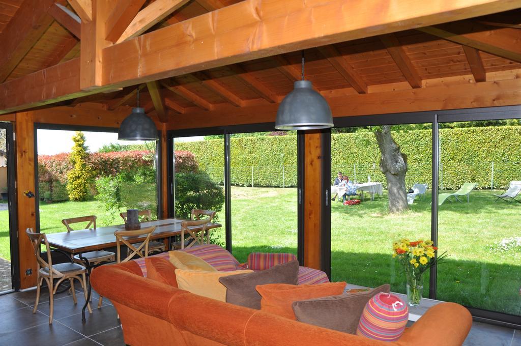 B&B La Cerisaie Francheleins Exterior photo