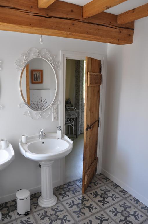 B&B La Cerisaie Francheleins Room photo